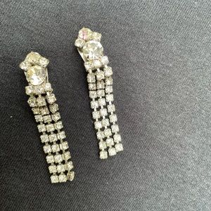 Vintage Rhinestone Clip drop earrings- sparkle dazzle!